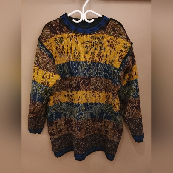 Vintage Nordic Style Floral Knit Sweater - Picture 13 of 16